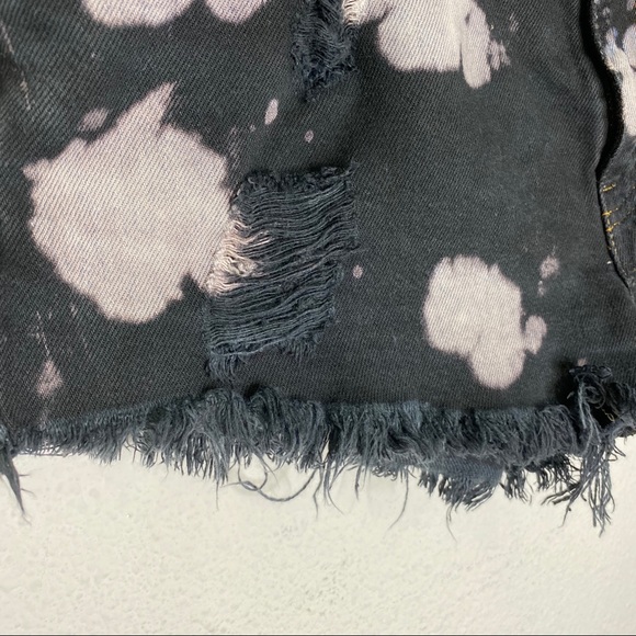 Levi’s Distressed Bleached Hi Rise Cutoff Shorts - Picture 3 of 5